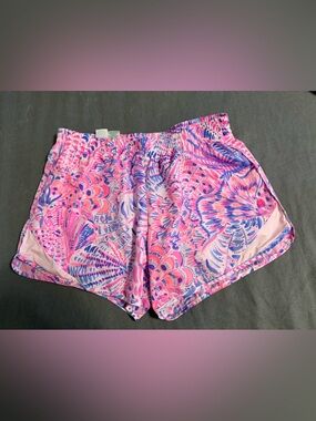 Lilly Pulitzer Luxletic Ocean Trail Shorts Raz Berry Womens Size XS Pink
